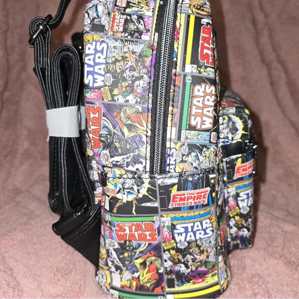 Loungefly Star Wars Comic Book Backpack Gamestop Exclusive - Picture 4 of 5